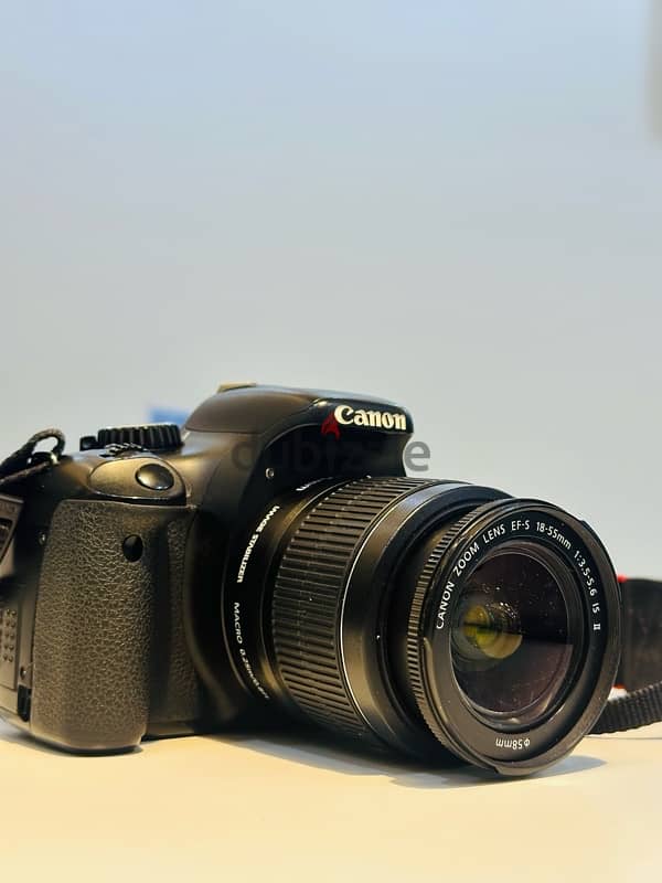 CANON EOS 550D with kit lens 3