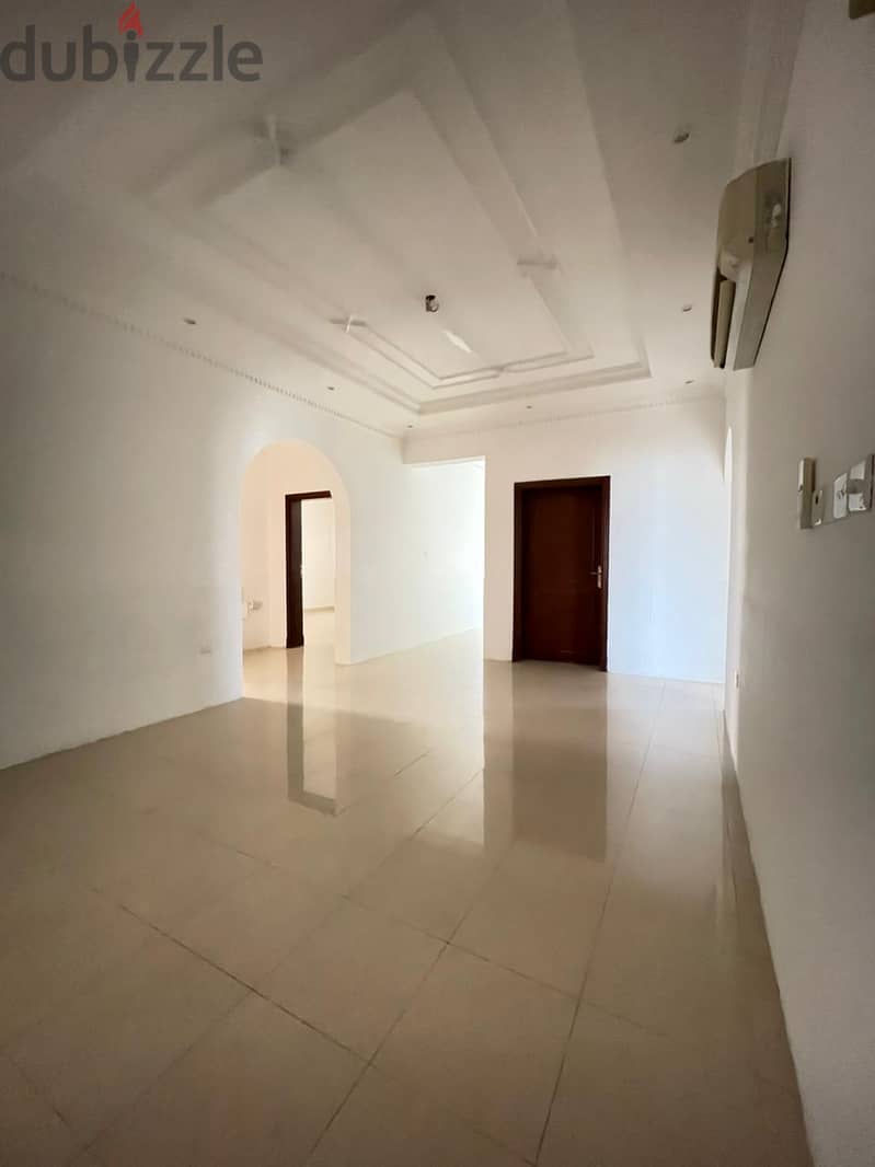 Spacious 3BHK Ground Floor Flat for Rent on Al Mouj St. PPA279 1