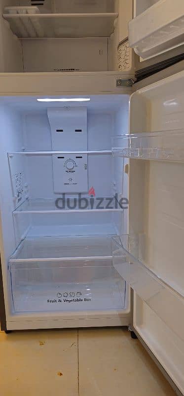 Hisense Double Door Refrigerator, 203L, RT264N4DGN 3