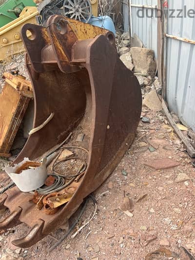 buckets for Exvatet and JCB avalable and pin  also avalable