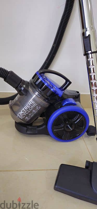 Kenwood Xtreme Cyclone Bagless Vacuum Cleaner, 1800W, VBP50 5