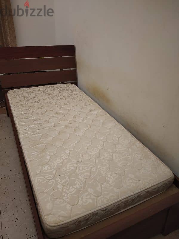 Twin XL size mattress with wooden cot 3