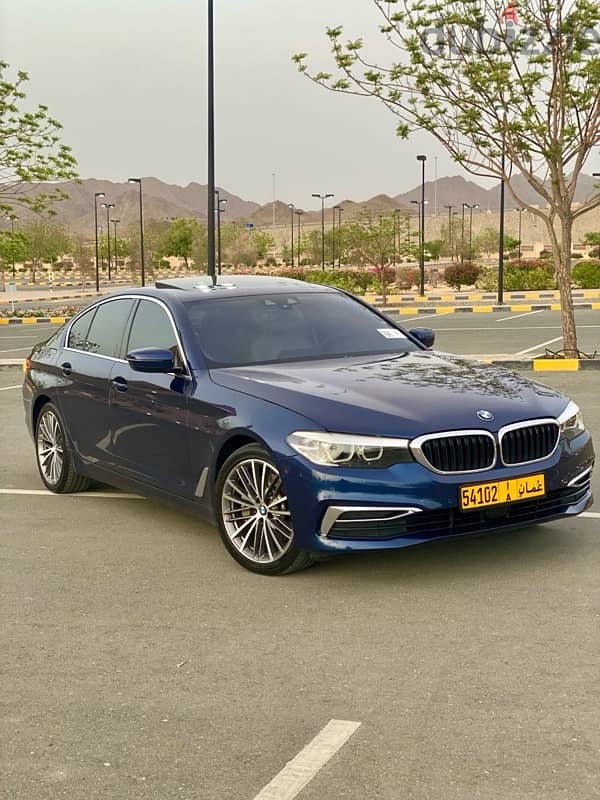 BMW 5-Series 2019 0