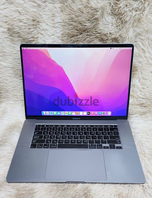 MacBook Pro A2141 i9 32gb 16inches 4gb graphics 4