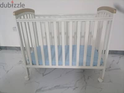 bed 20 riyal. baby bed. 60  riyal  other each 10 riyal