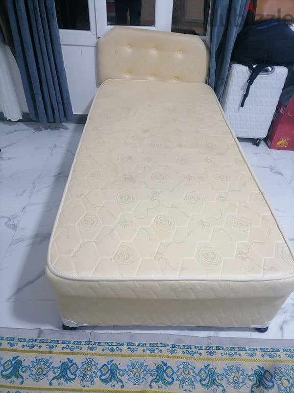 bed 20 riyal. baby bed. 60  riyal  other each 10 riyal 4