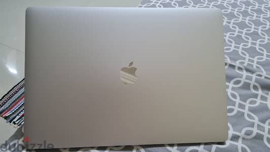 macbook pro 2017 i7 16Gb ram 15"