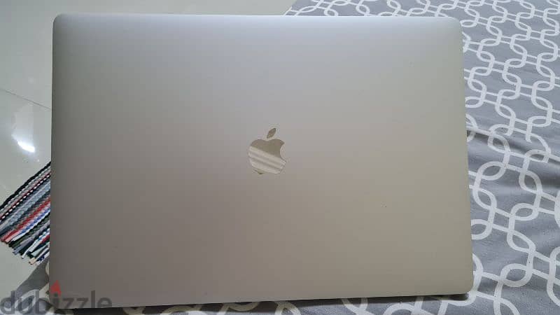 macbook pro 2017 i7 16Gb ram 15" 0