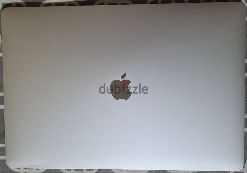 macbook pro 2017 i7 16Gb ram 15" 1