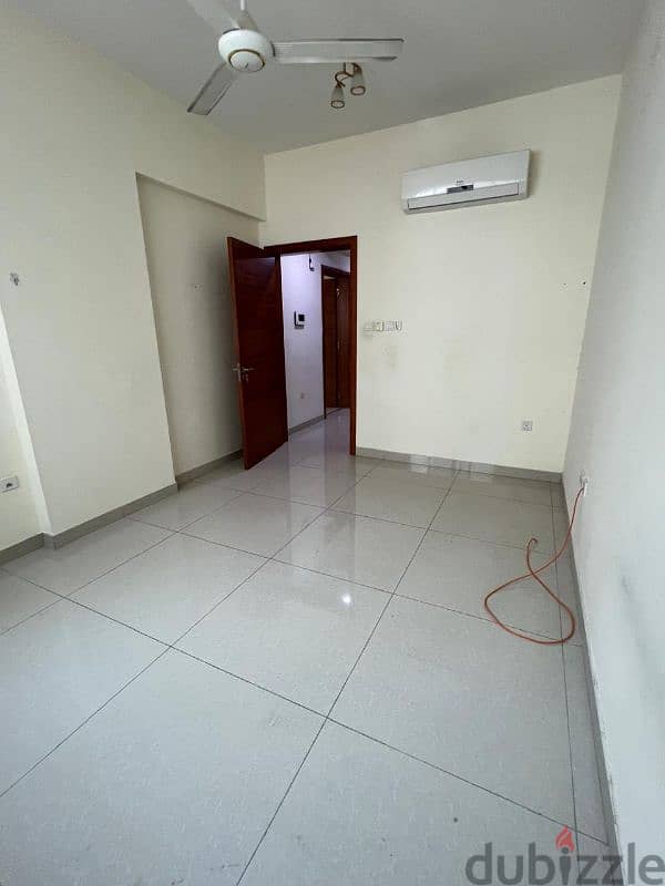 luxurious Apartment in Al Lhuwair 1