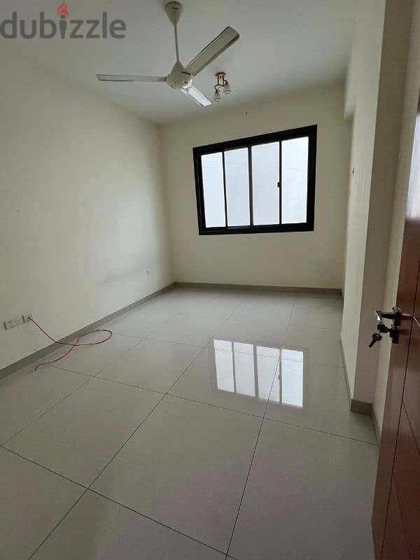 luxurious Apartment in Al Lhuwair 10