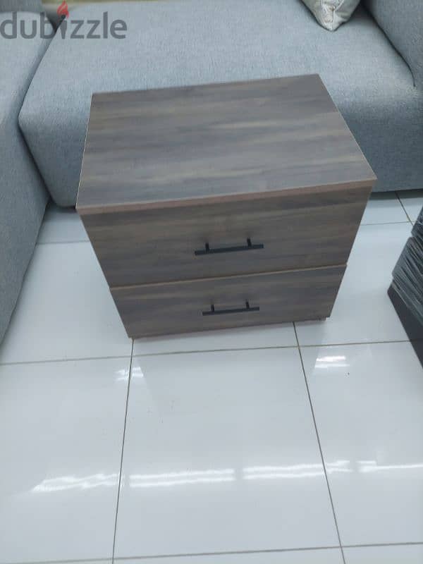 new Night stand without delivery 1 piece 20 rial 1