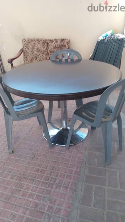 dinning   table  chairs  for  sale