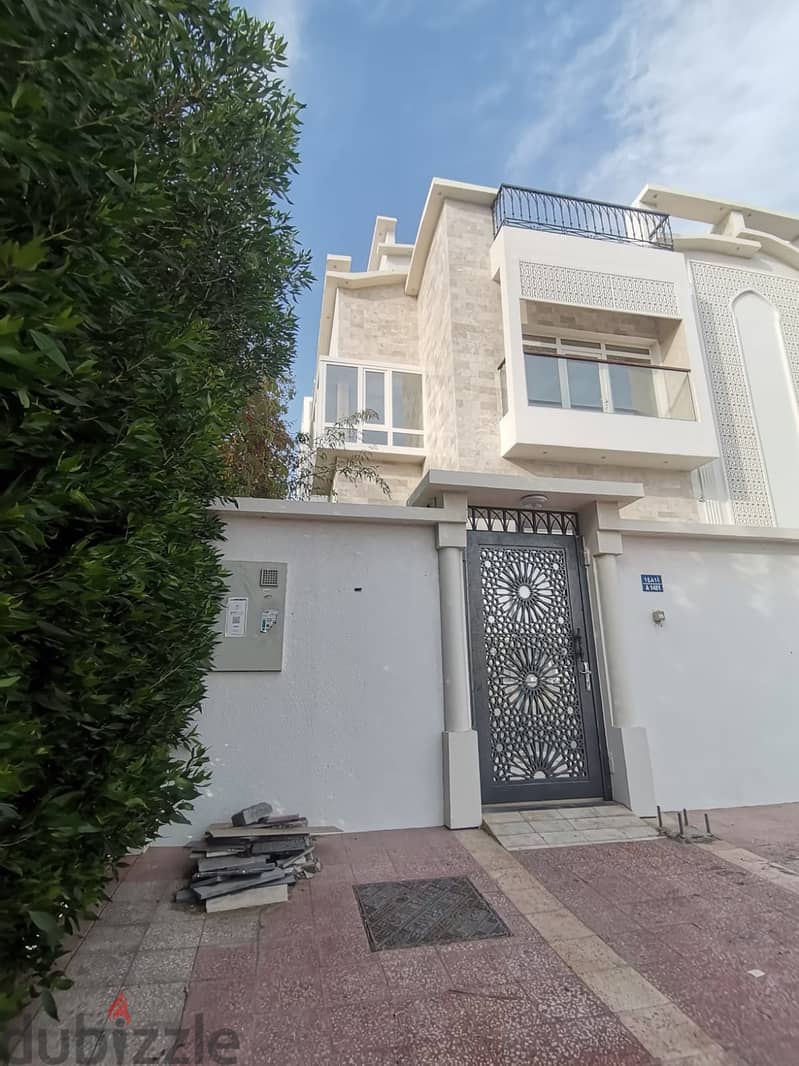 For Rent 7 Bhk Villa In Al Azaiba 15