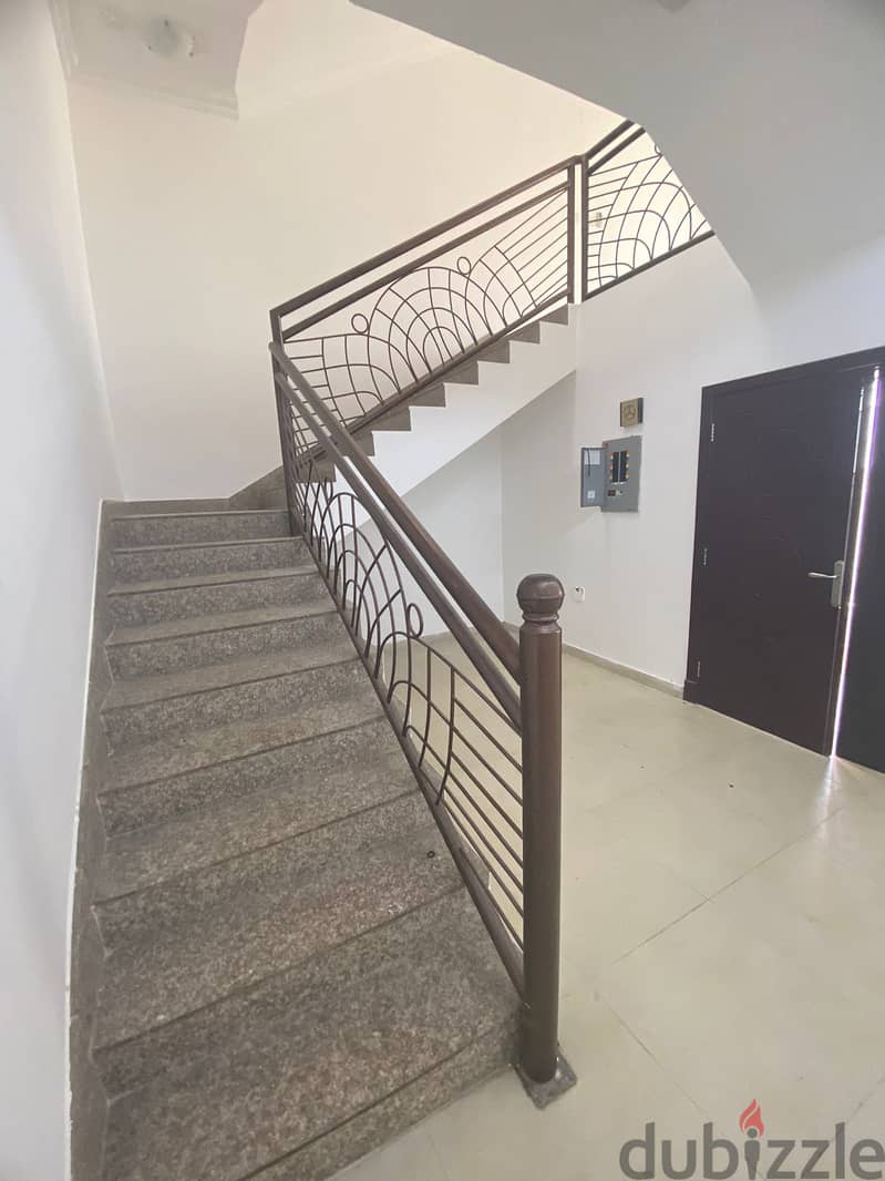 "SR-MF-663 Villa for rent in al hail north Good quality ( compound ) 11