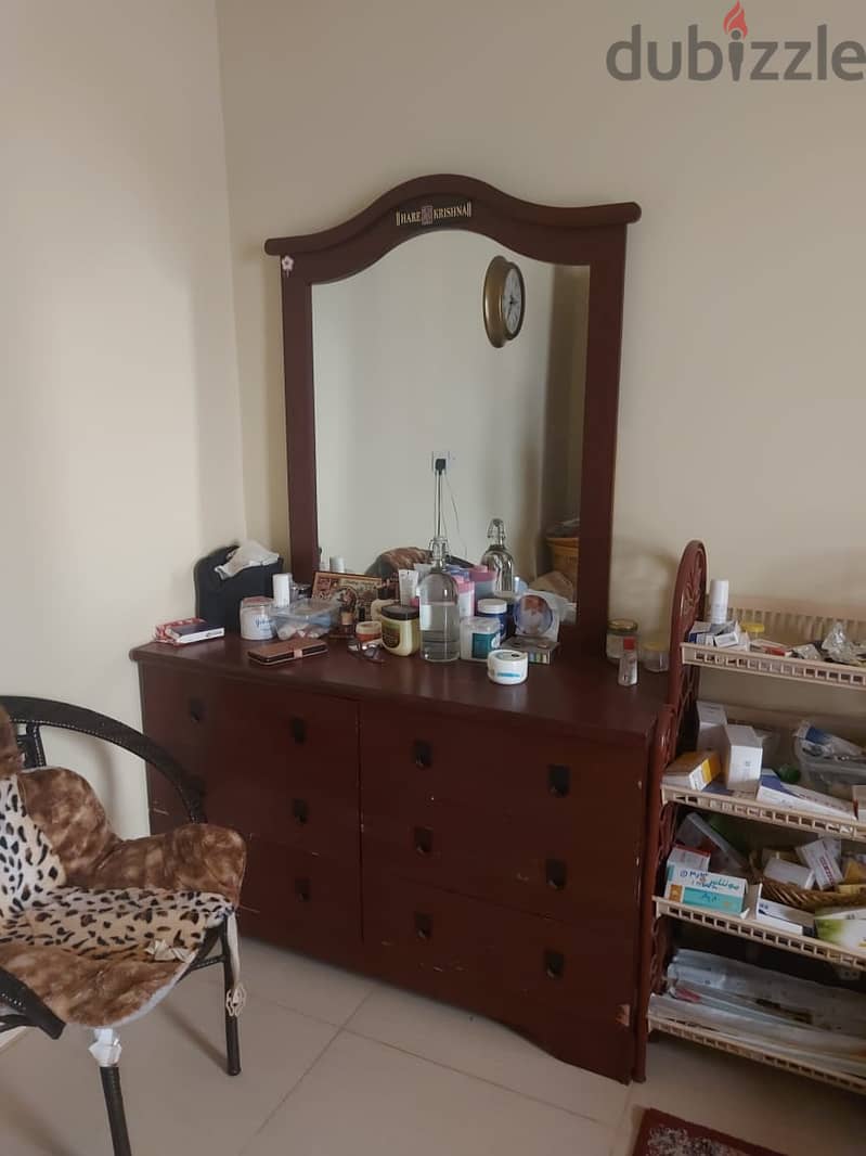 Bedroom dressing table with 6 drawers 0