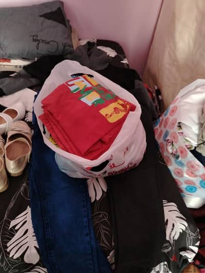 clothes and shoes in very good condition