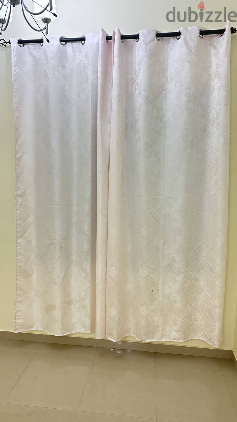 Luxurious Curtains with Metal Rod –  ستائر فاخرة مع عمود معدني 3