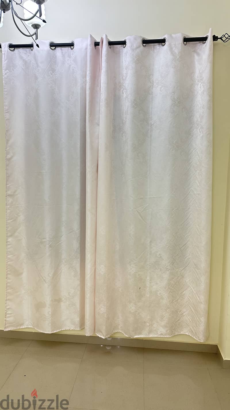 Luxurious Curtains with Metal Rod –  ستائر فاخرة مع عمود معدني 7