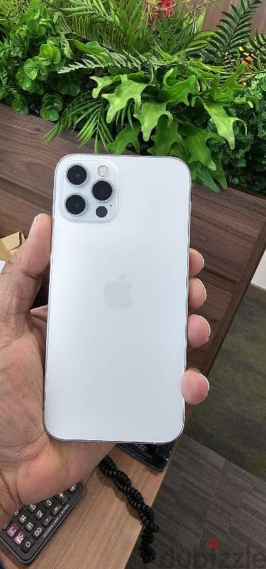 IPhone 12 pro 128 GB with box 9