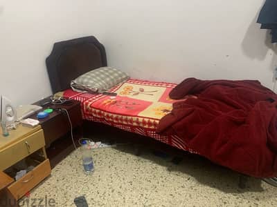 Bed space available in wadikabir near lulu Water electricity including