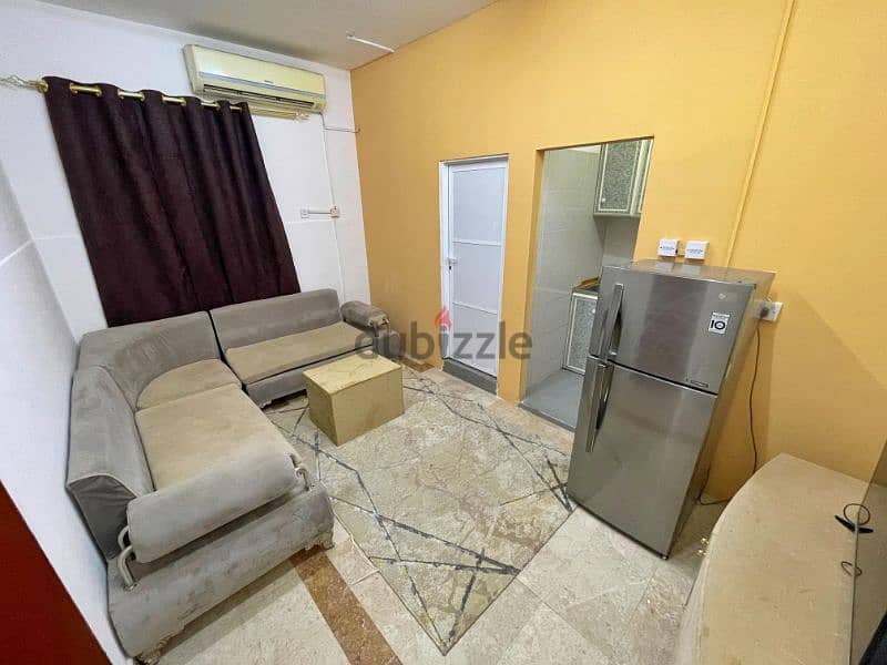 1BHK  مفروش بالكامل في الغبرة الشمالية شارع 18 نوفمبر 0