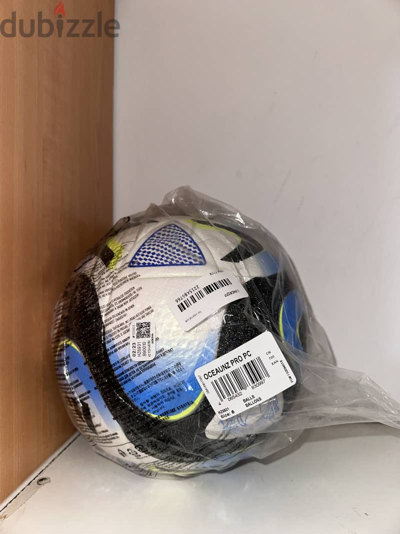 Adidas pro match ball 1