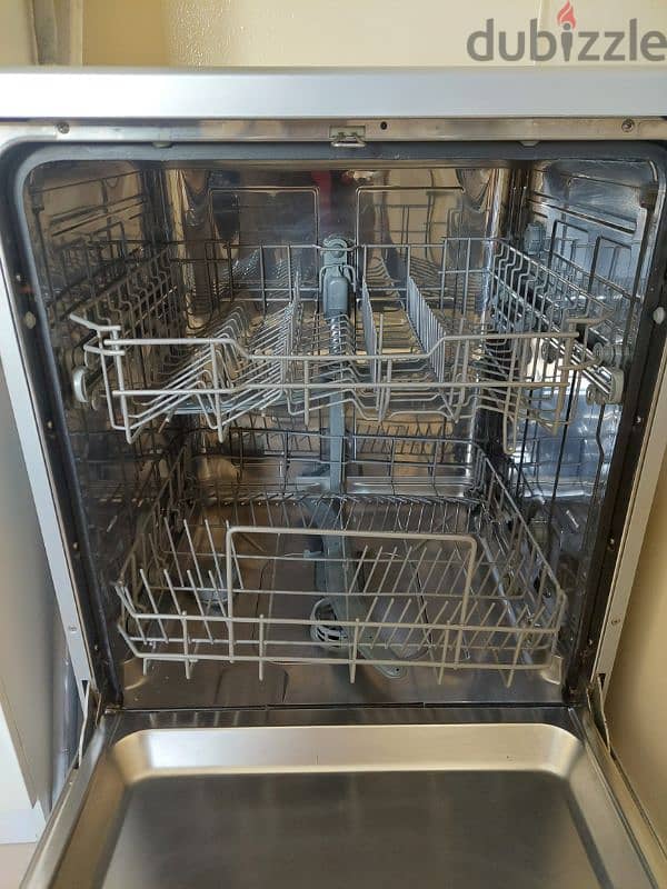 Dishwasher used 6 months only 2