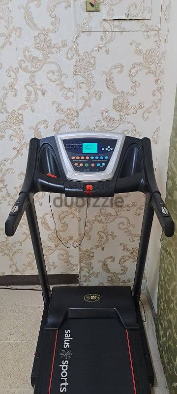 Treadmill with Automatic Inclined Function Like new,can Delivere also 10