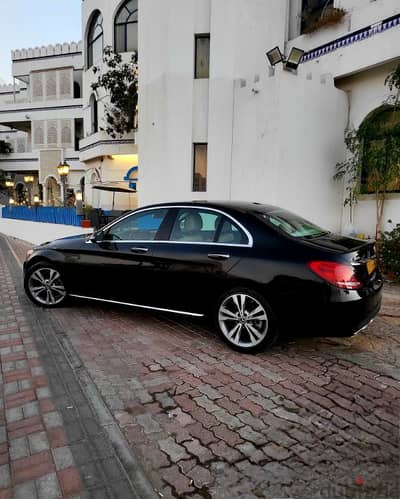 Mercedes-Benz C-Class 2018