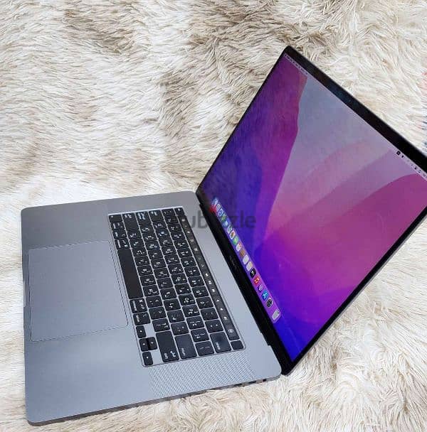 Macbook Pro A2141 core i9 32gb ram 500gb ssd 3