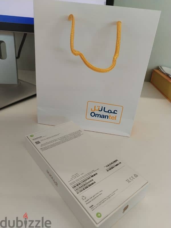 Brand New iPhone 16 Pro Max 256GB fresh from Omantel outlet 1