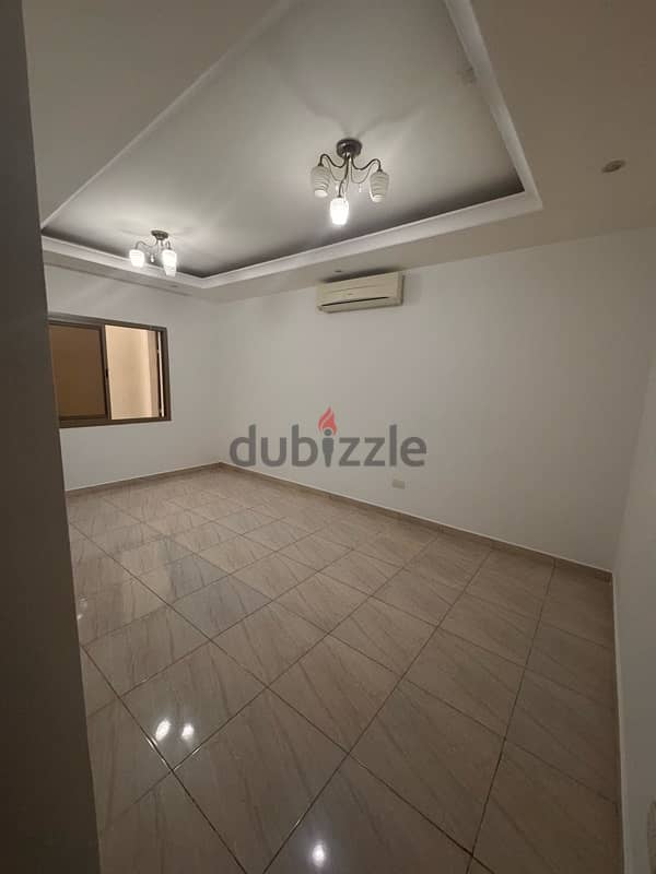 Spacious  2 Bedroom flat Mutrah KFC building 3