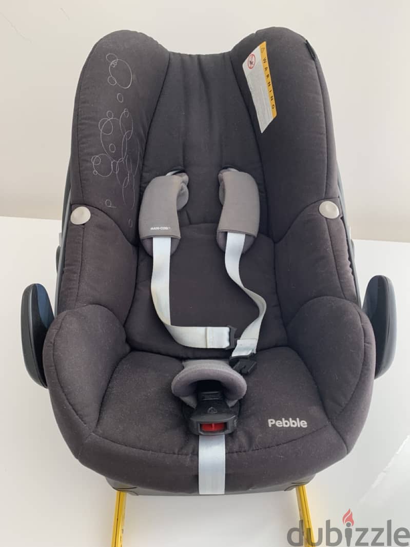 Maxi Cosi newborn car seat 2