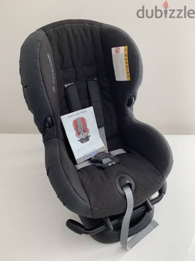 Maxi Cosi childrens car seat 9 months to 5 years