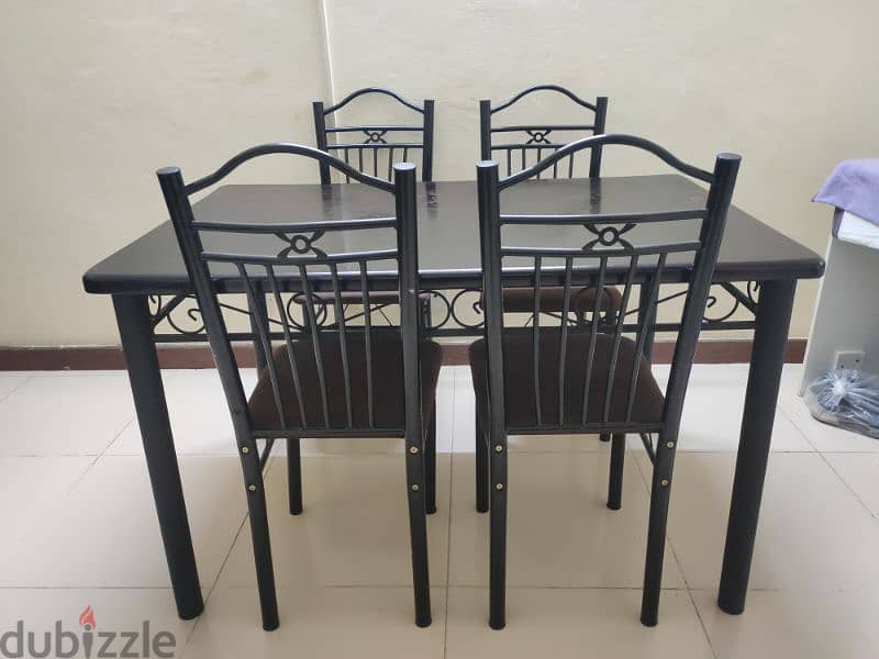 4 seat Dining table 3