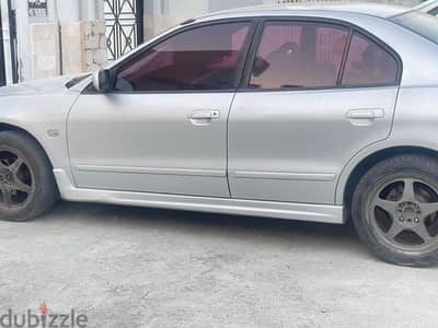 Mitsubishi Grandis 2005