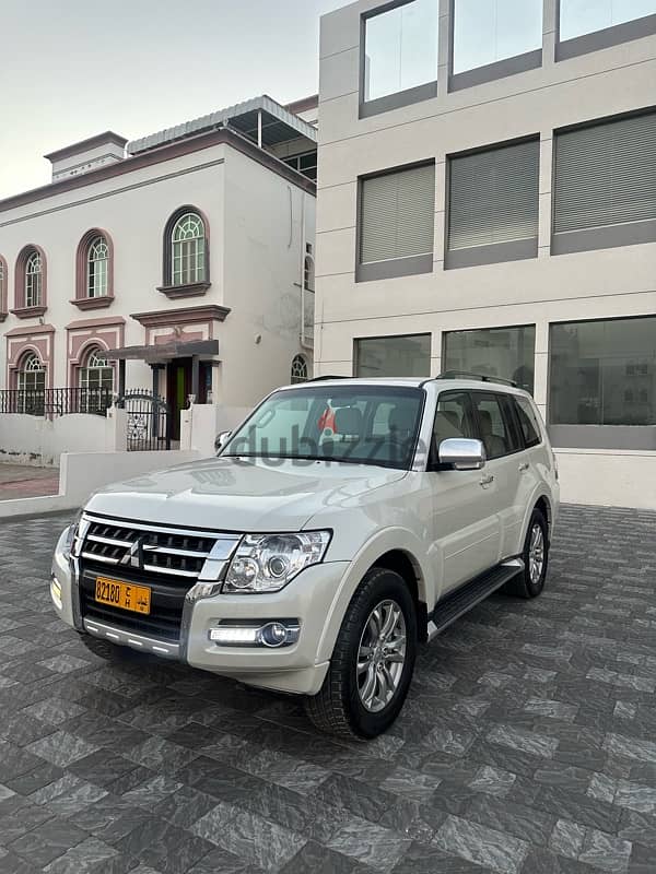 Mitsubishi Pajero 2017 (Gcc Car) 3.8 Excellent condition 0