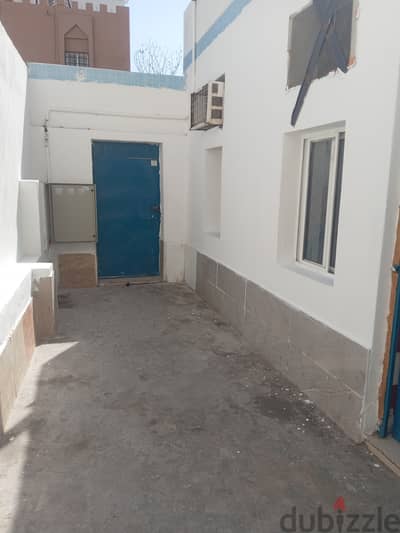 room for rent for small family in matrah near of fish market in