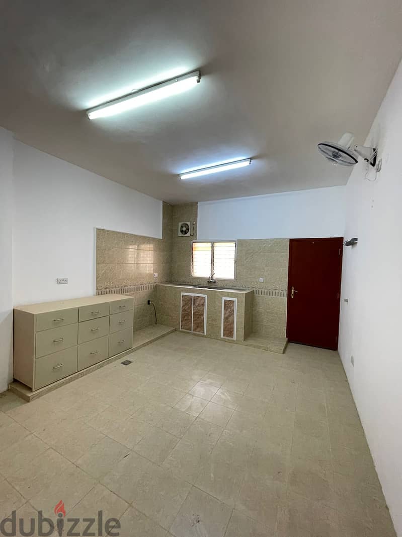 Spacious 3BHK Flats for Rent in Wadi Kabir near Shell Station PPA383 6