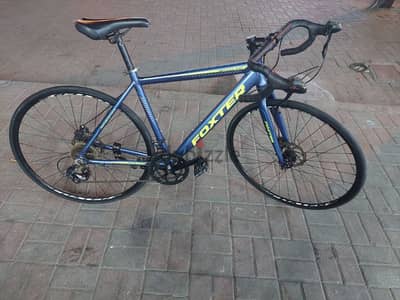 road bike size 25c700 my WhatsApp 97658846