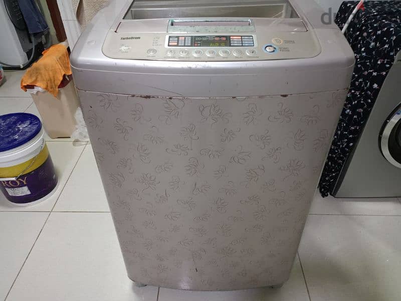 15 kg LG fuzzy Logic washing machine for sale in Awqad Salalah 3