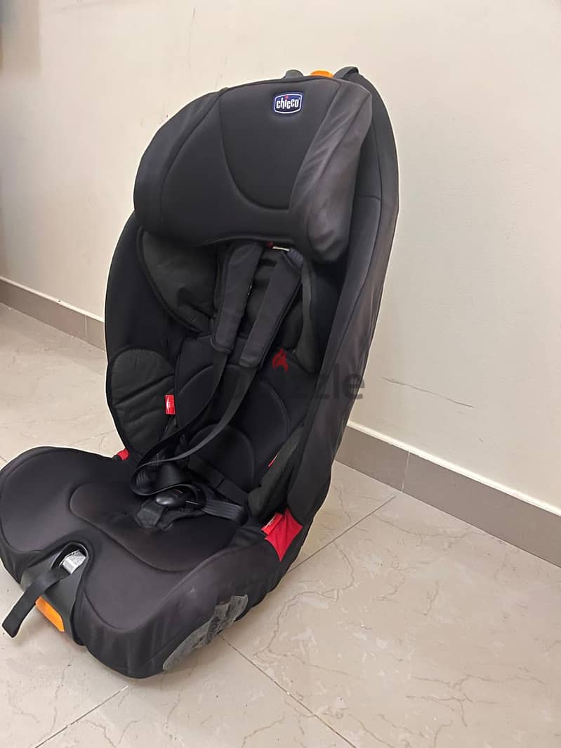 KIDS CAR SEAT 1