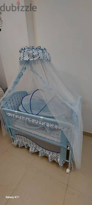 Baby crib set