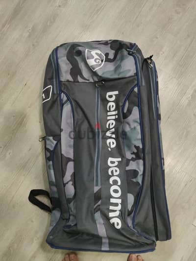 SG Savage X1 Cricket Kit Bag