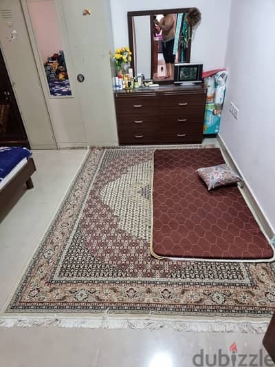 Neat and clean room sharing for executive bachelor of 2 numbers sharin