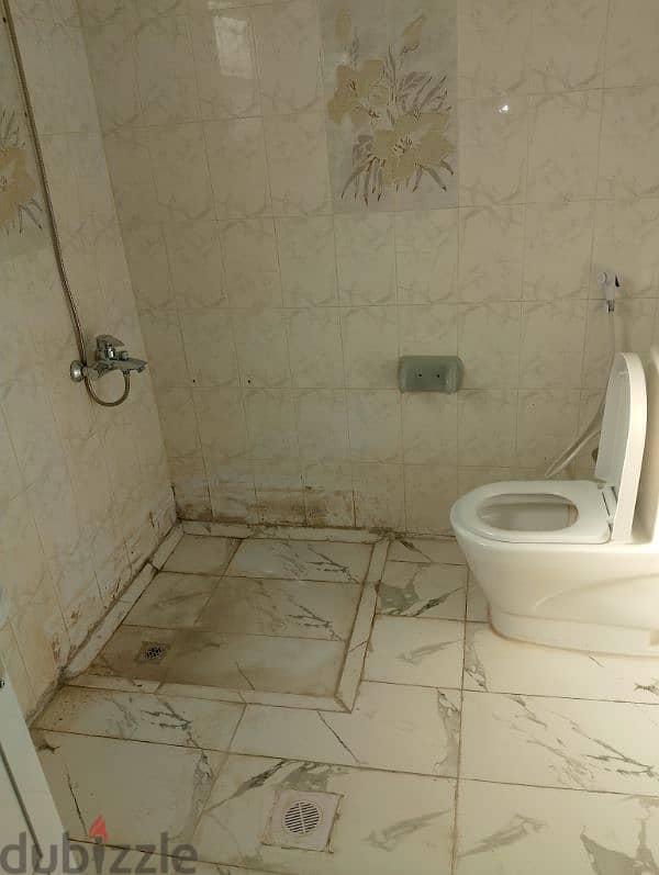 Family Room in Al khoud Muscat toilet kitchen separate Enters room 2