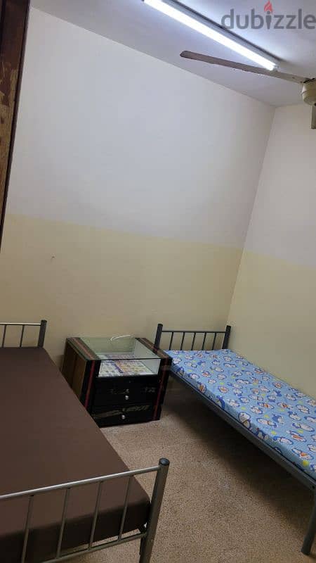 BED SPACE AND ROOM FOR NENT RUWI Only Indians 9