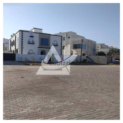 ADV409**Spacious Standalone Commericail Villa for Rent In Mawaleh Sout