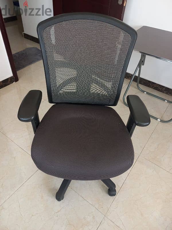 Office chair and table 6